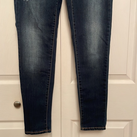 AEROPOSTALE Denim Jegging Jeans Distressed Ripped Look Size 6 Short - Picture 3 of 11